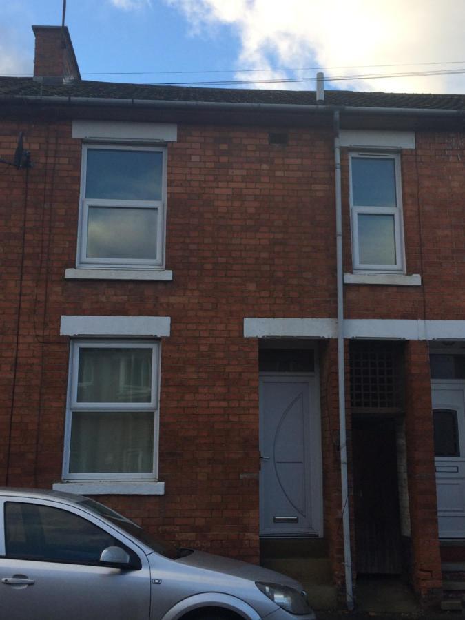 4 Bedroom House For Corporate Stays In Kettering Extérieur photo