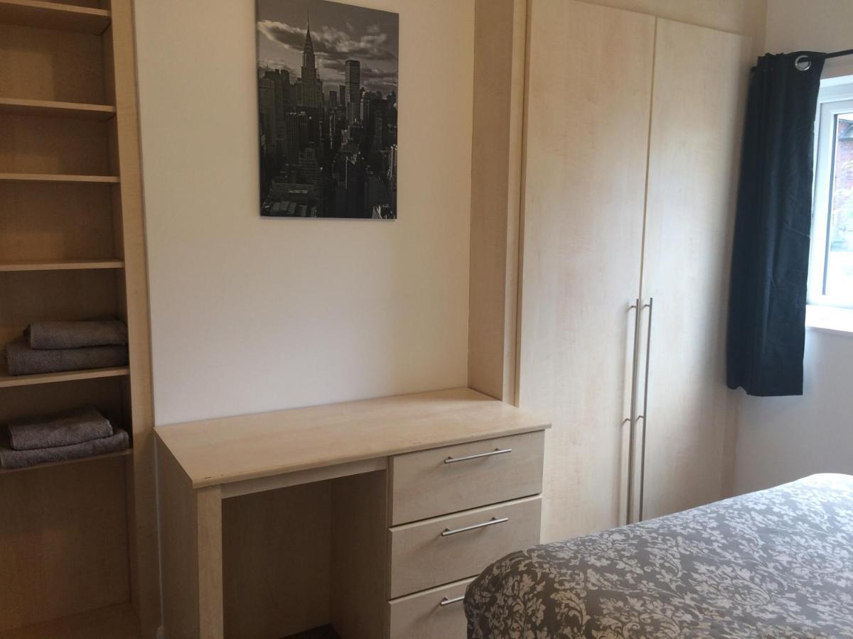 4 Bedroom House For Corporate Stays In Kettering Extérieur photo